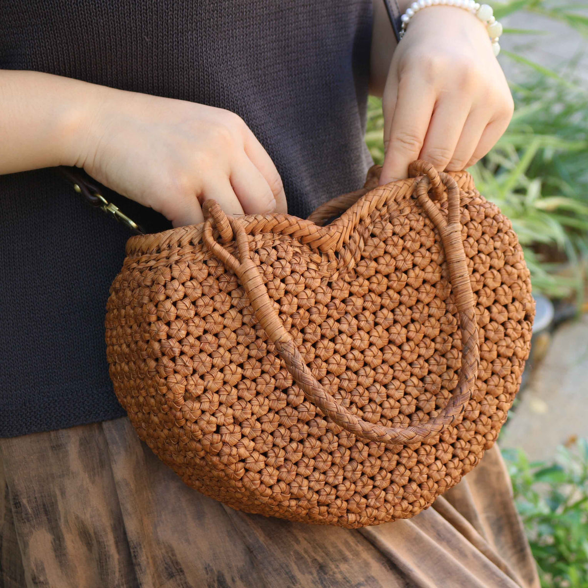 Wild Grape Vine Basket Bag | Heart