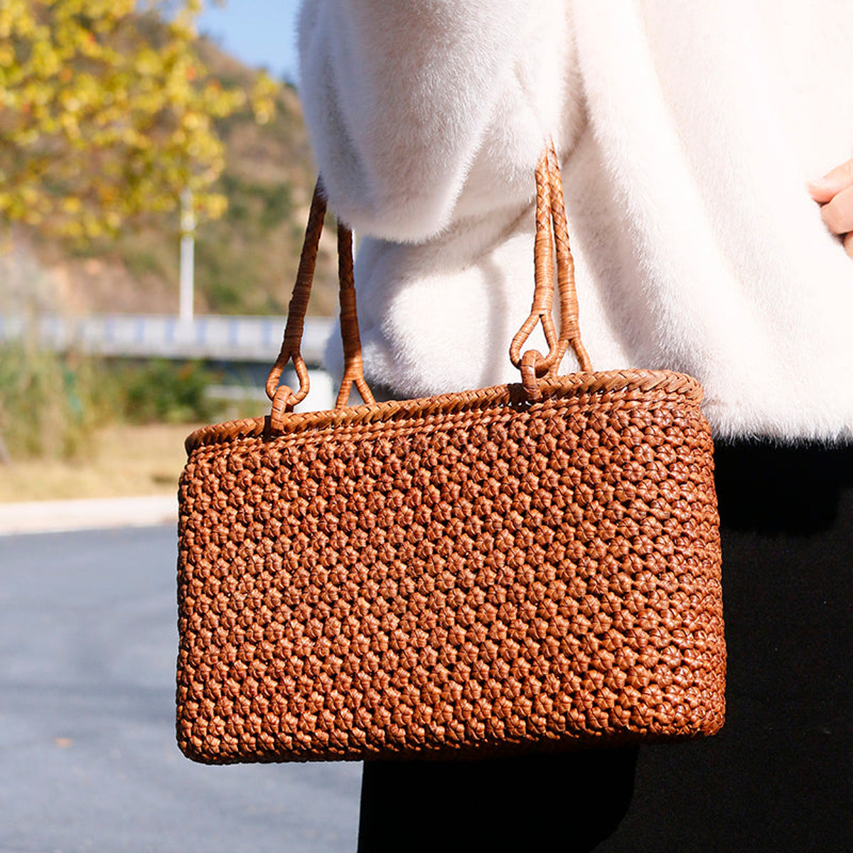 
Fine Hexagonal Flower Weave | Wild Grape Vine Shoulder Bag | Hexagonal Flower Weave