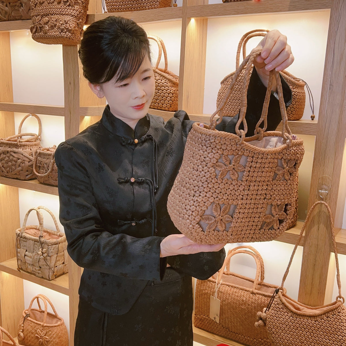 
山葡萄かごバッグ